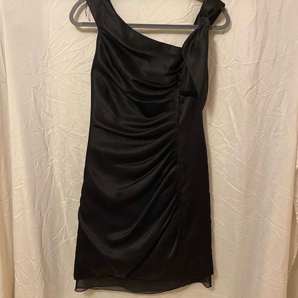 Classically beautiful! - Picture 1 of 3